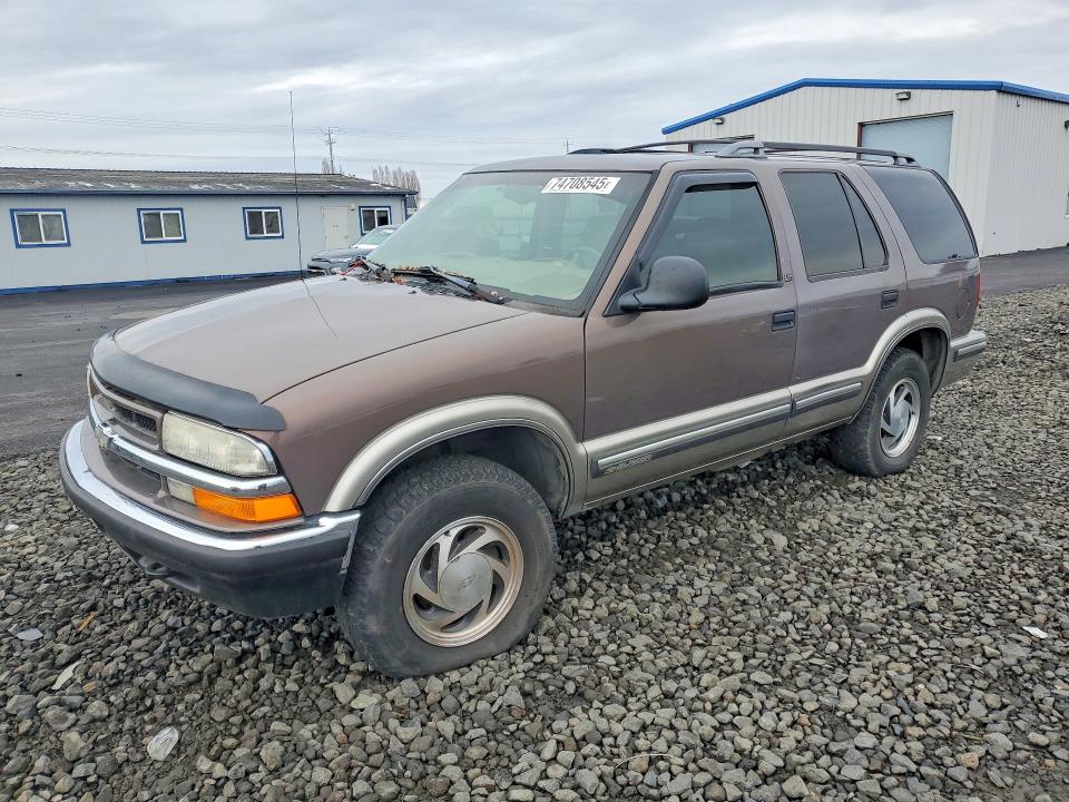 CHEV BLAZER 1998 مع رقم تعريف المركبة 1GNDT13W3W2258046 - صورة من المزاد