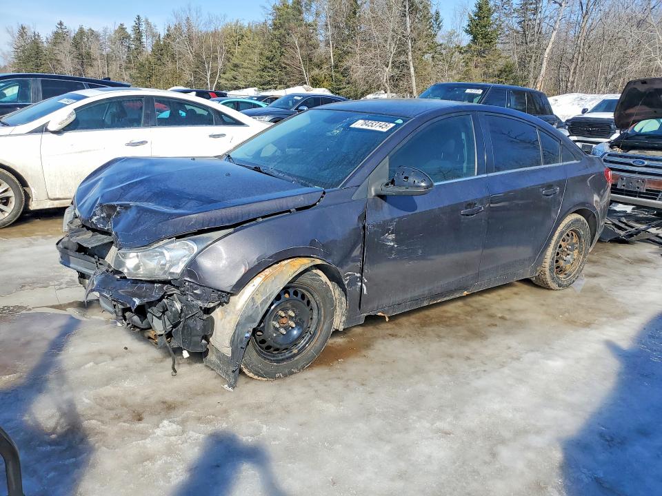 CHEVROLET CRUZE 2015 with VIN 1G1PC5SB8F7113530 - Photo from auction