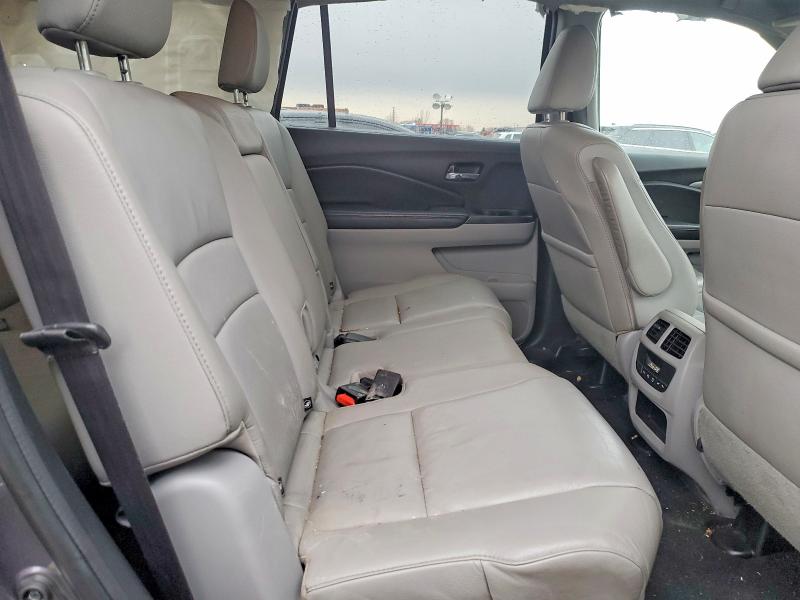 Photo 11 from auction – 2016 HONDA PILOT with VIN 5FNYF6H58GB013529