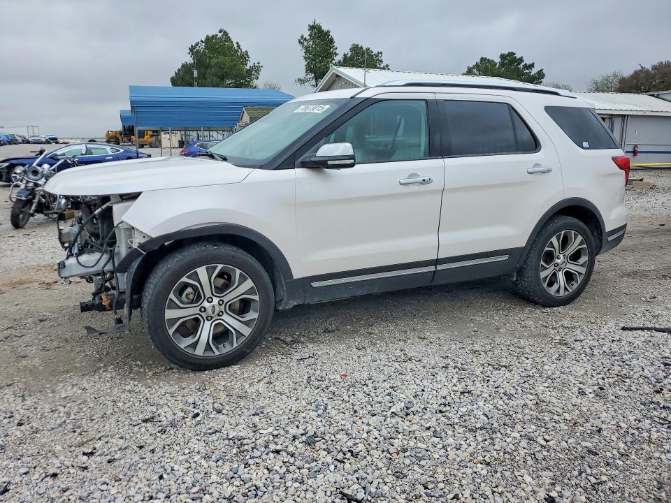 FORD EXPLORER 2018 with VIN 1FM5K8HT8JGB97159 - Photo from auction