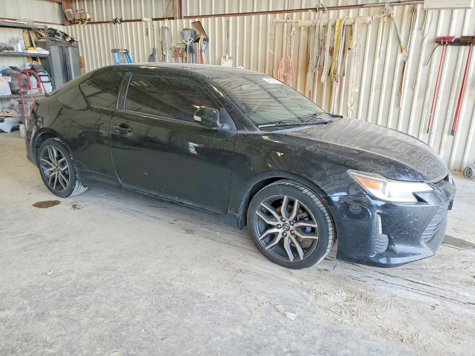 Photo 4 from auction – 2014 TOYOTA SCION with VIN JTKJF5C73E3074696