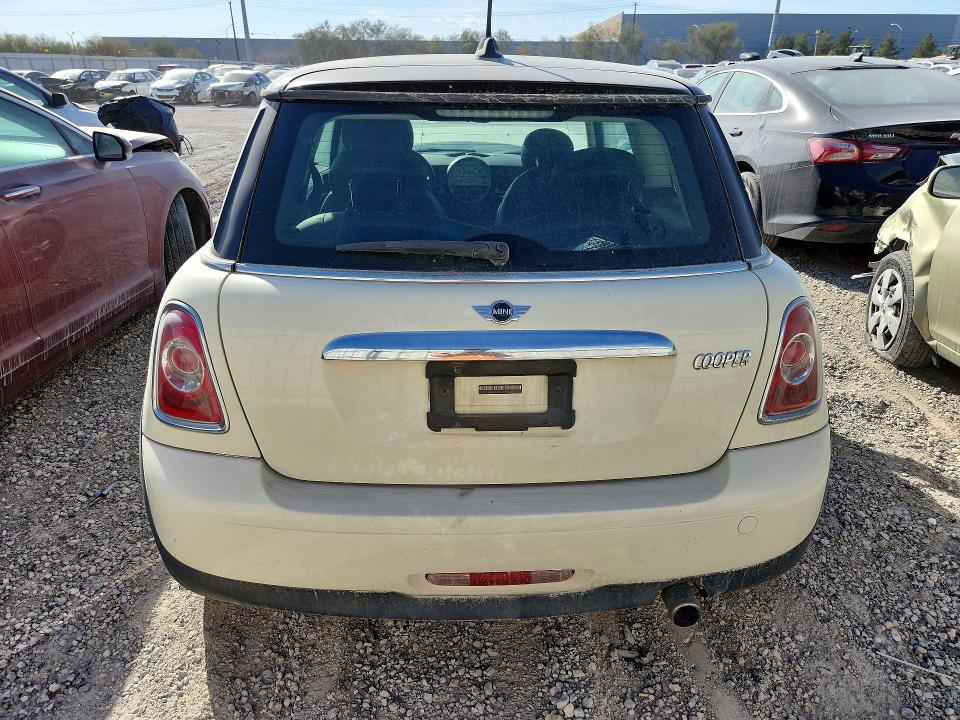 صورة رقم 6 من المزاد - 2013 MINI COOPER S مع VIN WMWSU3C55DT685720