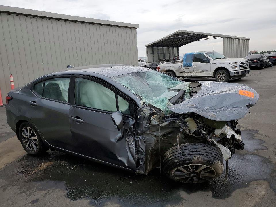 Photo 4 from auction – 2025 NISSAN VERSA with VIN 3N1CN8EV7SL870192