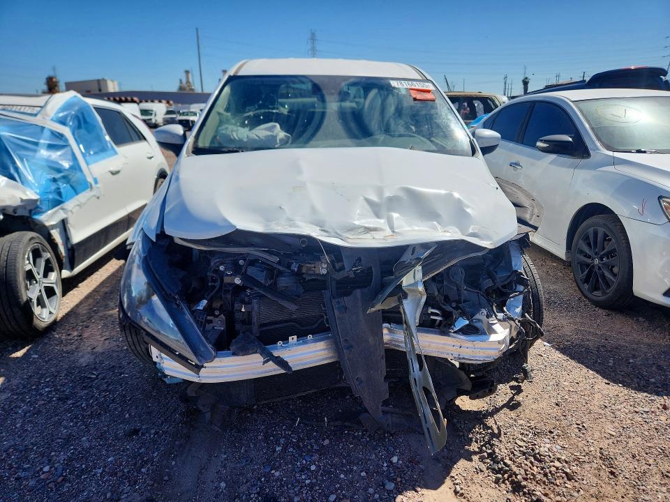 Photo 5 from auction – 2023 CHRYSLER VOYAGER with VIN 2C4RC1CG9PR617474