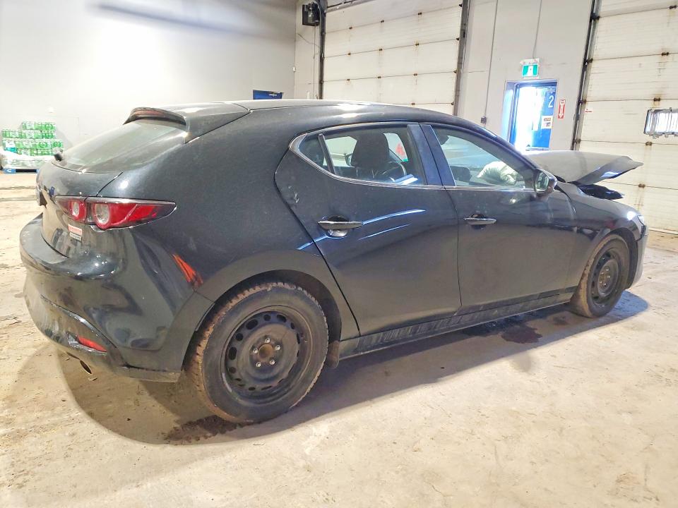 Photo 3 from auction – 2021 MAZDA 3 with VIN JM1BPAK71M1303812