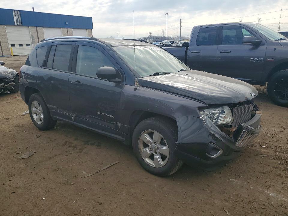 Photo 4 from auction – 2014 JEEP COMPASS with VIN 1C4NJCBA2ED796941