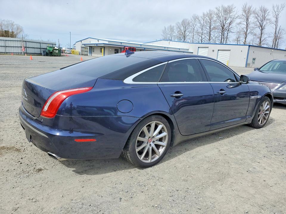 Foto 3 de la subasta – 2014 JAGUAR XJ con VIN SAJWJ1CD6E8V63804