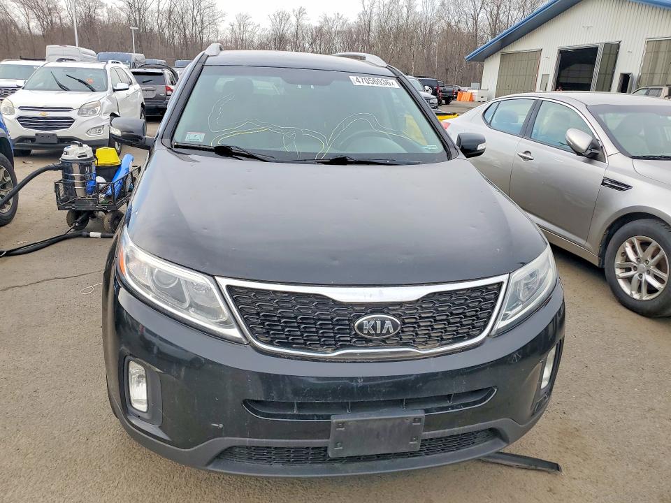 Photo 5 from auction – 2015 KIA SORENTO with VIN 5XYKTDA67FG616470