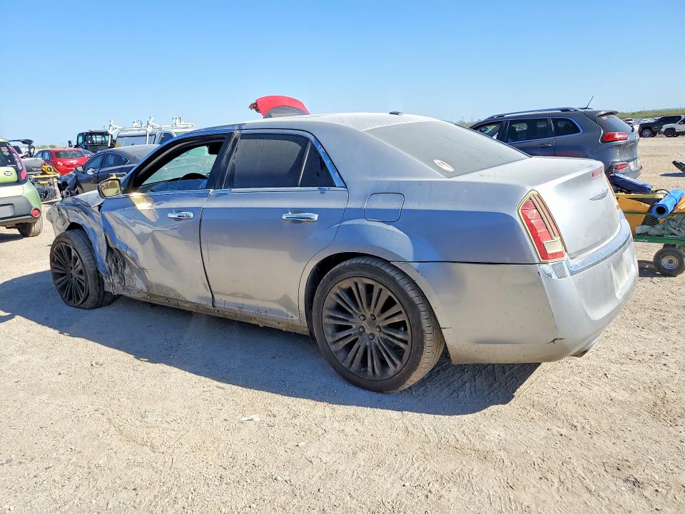 Photo 2 from auction – 2011 CHRYSLER 300C with VIN 2C3CA6CT2BH531271