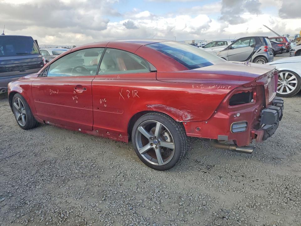 صورة رقم 2 من المزاد - 2013 VOLVO C70 مع VIN YV1672MC8DJ141771