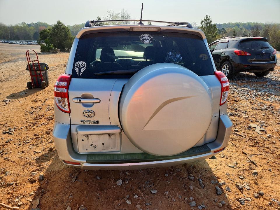 Photo 6 from auction – 2012 TOYOTA RAV4 with VIN JTMYF4DV4CD033336