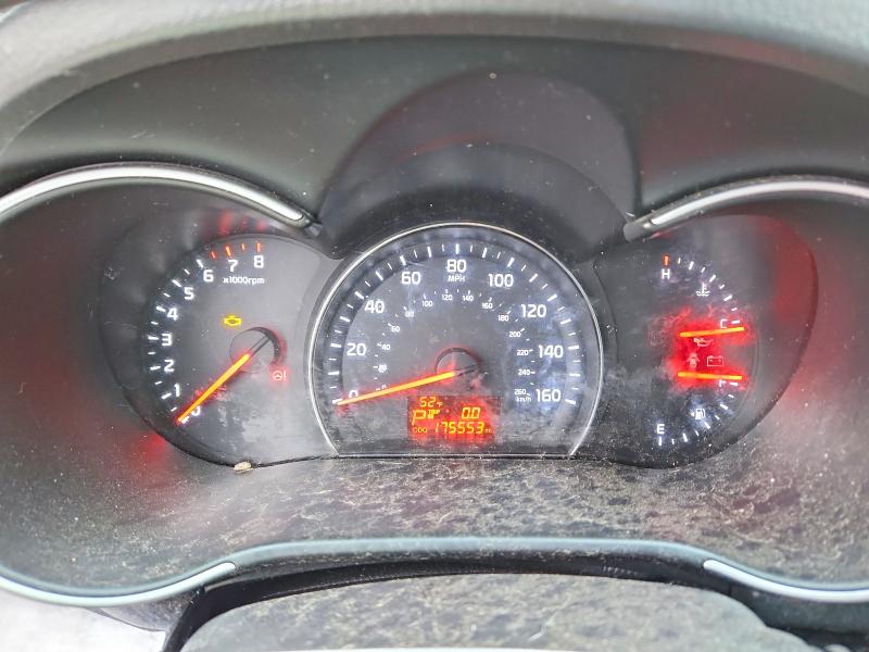 Photo 9 from auction – 2014 KIA SORENTO with VIN 5XYKT4A69EG426443