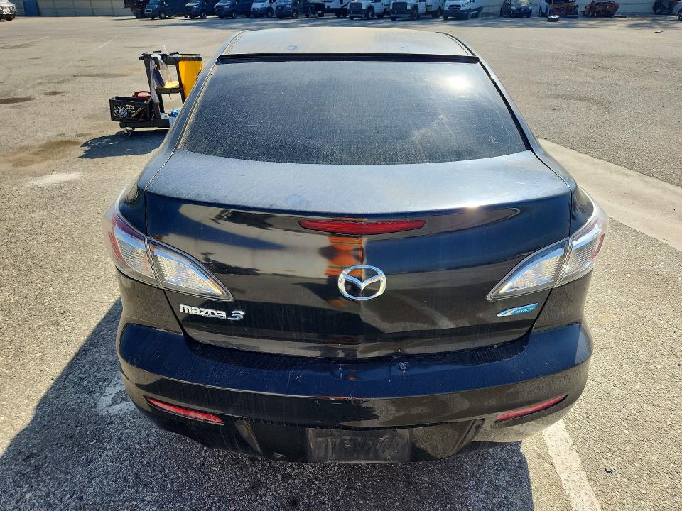 Photo 6 from auction – 2013 MAZDA 3 with VIN JM1BL1UP1D1827907