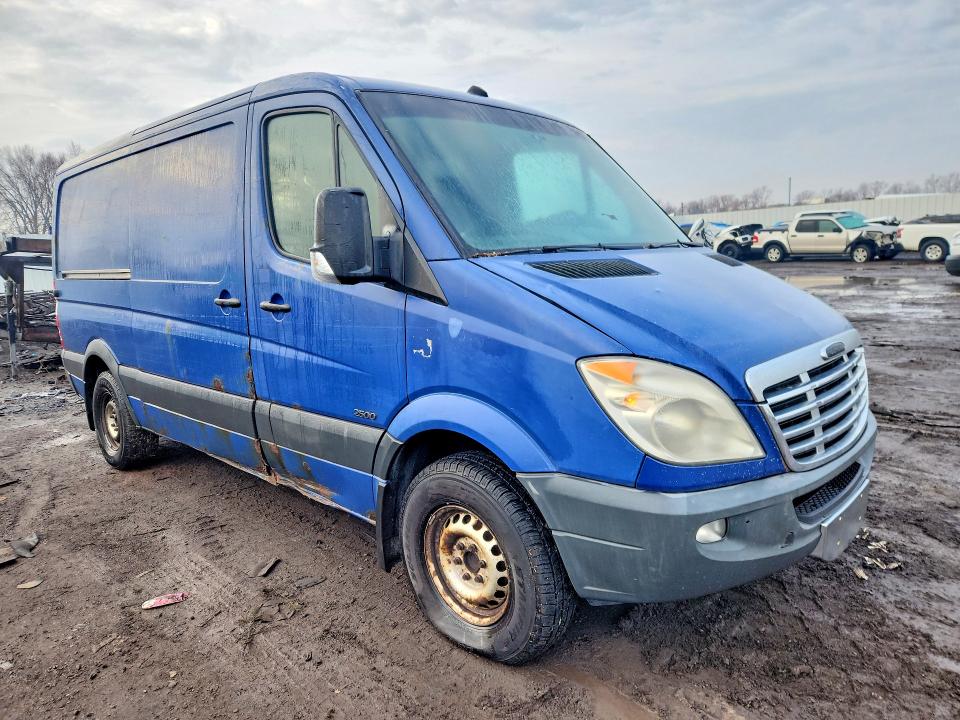 Photo 4 from auction – 2010 FREIGHTLINER SPRINTER with VIN WDYPE7CC1A5489886