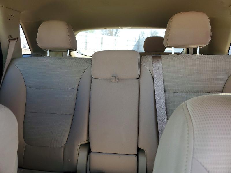 Photo 10 from auction – 2015 KIA SORENTO with VIN 5XYKT4A64FG594217