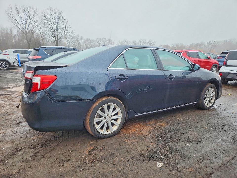 Photo 3 from auction – 2014 TOYOTA CAMRY with VIN 4T1BK1FK6EU540675