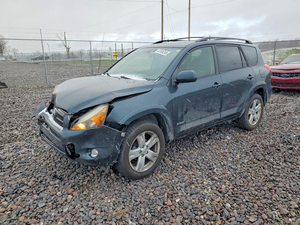 TOYOTA RAV4 2008 con VIN JTMBD32V086069657 - Foto de la subasta