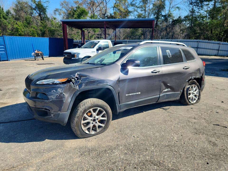 JEEP CHEROKEE 2017 with VIN 1C4PJMCS4HD230743 - Photo from auction