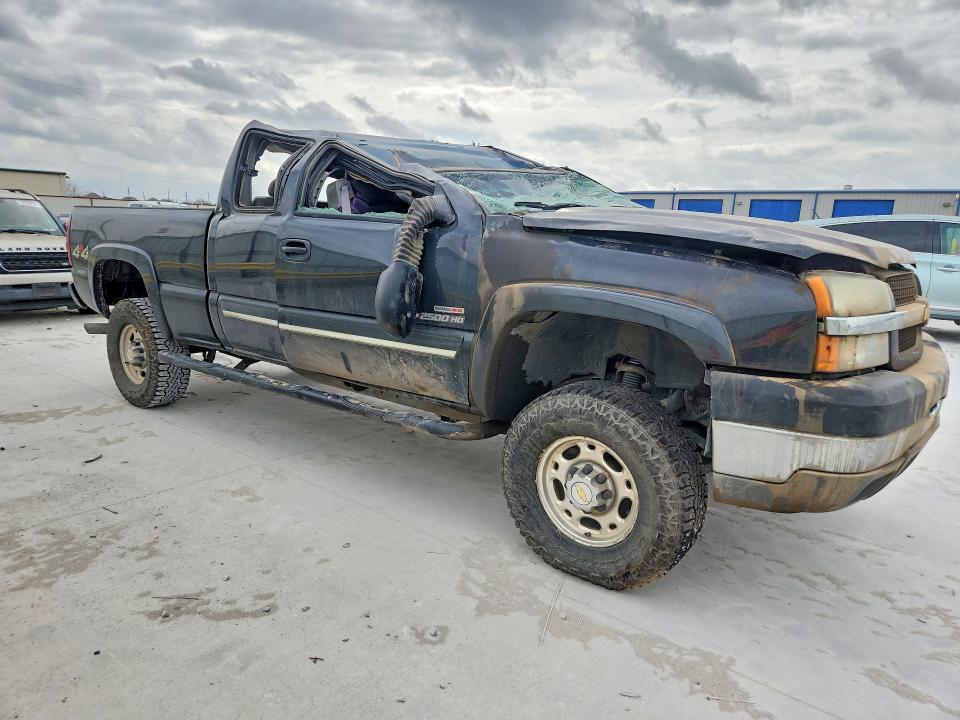 Photo 4 from auction – 2004 CHEVROLET SILVERADO with VIN 1GCHK29224E391139