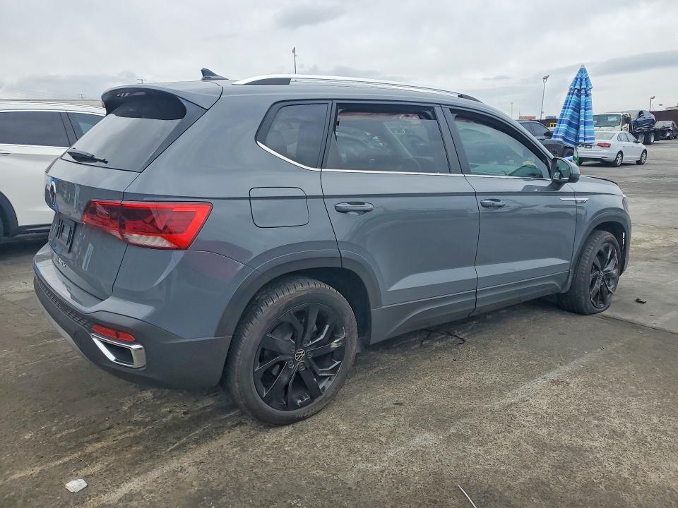 Photo 3 from auction – 2022 VOLKSWAGEN TAOS with VIN 3VV1X7B20NM011416