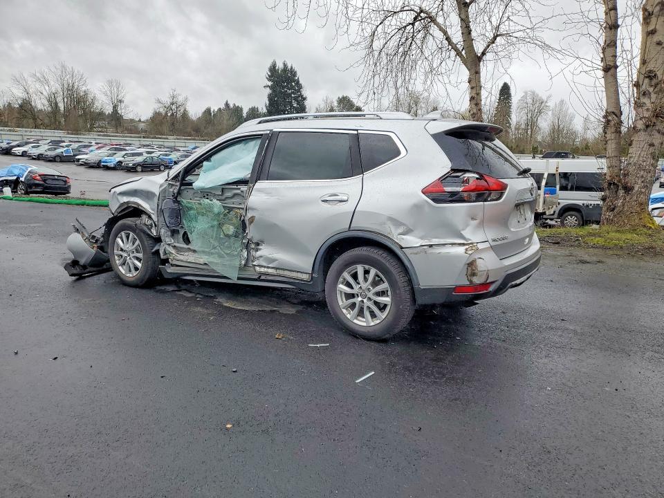 Photo 2 from auction – 2018 NISSAN ROGUE with VIN KNMAT2MV3JP587283