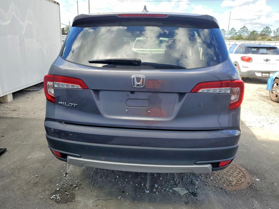 Photo 6 from auction – 2022 HONDA PILOT with VIN 5FNYF5H52NB010567