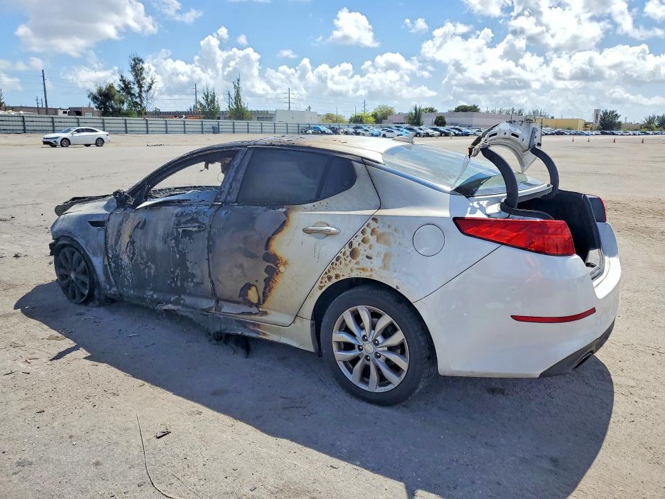 Photo 2 from auction – 2015 KIA OPTIMA with VIN 5XXGM4A79FG499555