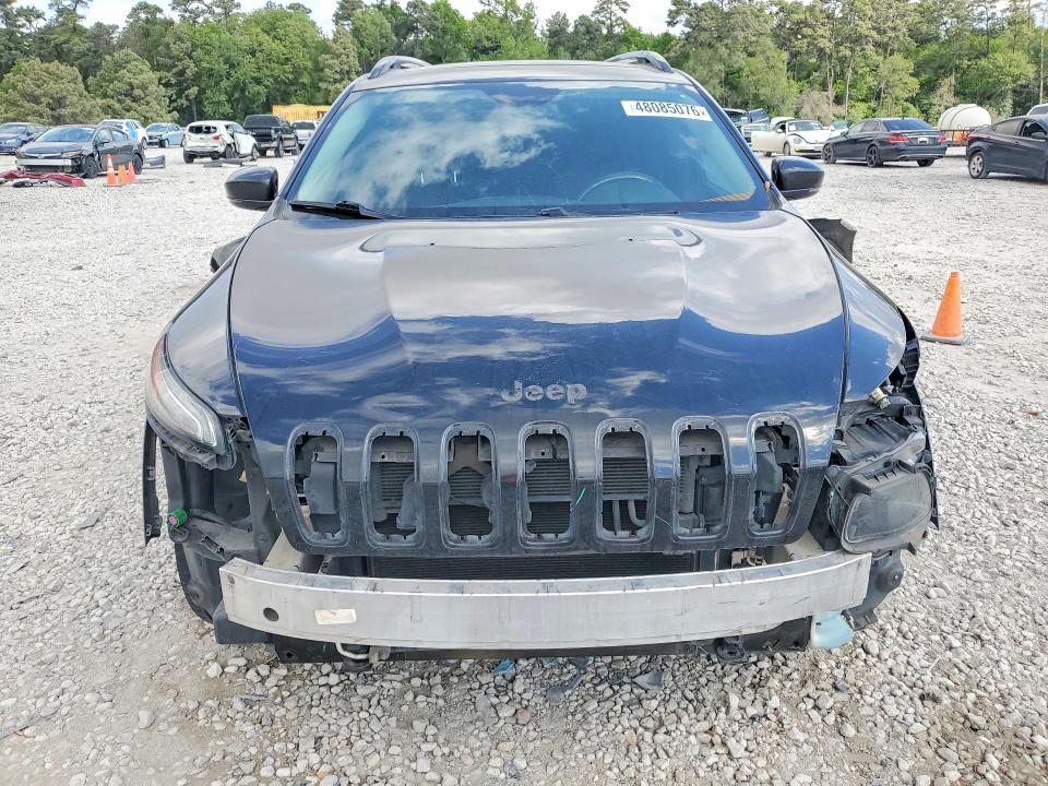 Photo 5 from auction – 2016 JEEP CHEROKEE with VIN 1C4PJLCS8GW231150