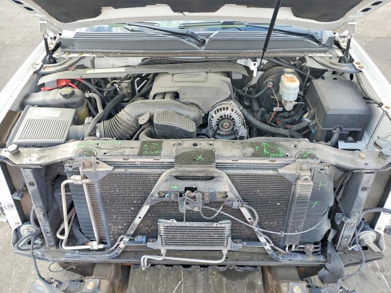Photo 12 from auction – 2011 CHEVROLET TAHOE with VIN 1GNSCCE07BR186166