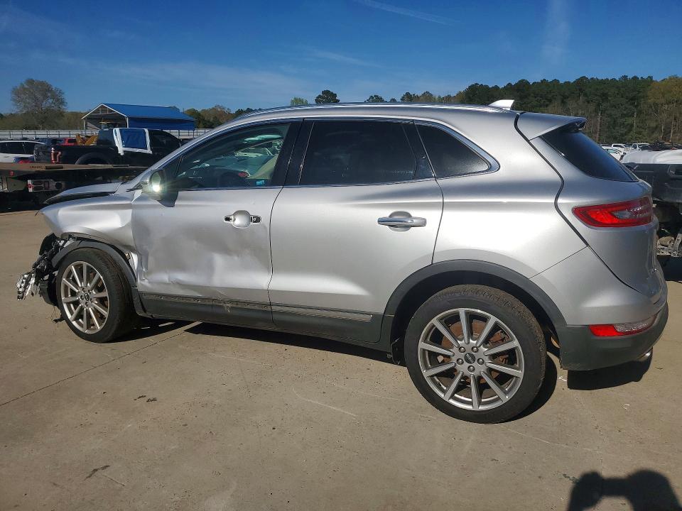 Photo 2 from auction – 2019 LINCOLN MKC with VIN 5LMCJ3C92KUL16655