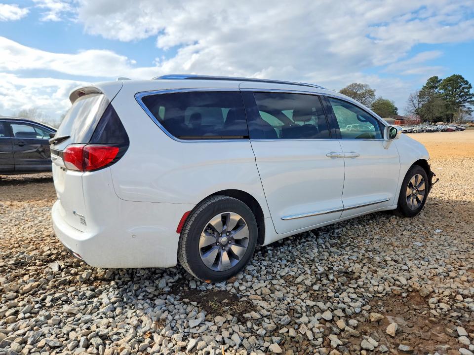Photo 3 from auction – 2020 CHRYSLER PACIFICA with VIN 2C4RC1N74LR251169