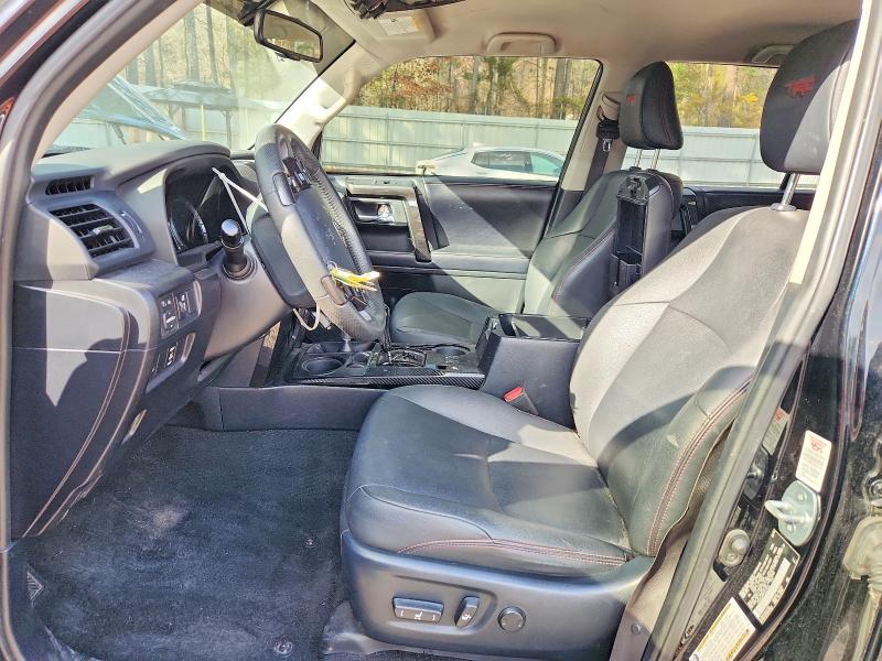 Photo 7 from auction – 2019 TOYOTA 4RUNNER with VIN JTEBU5JR9K5616630