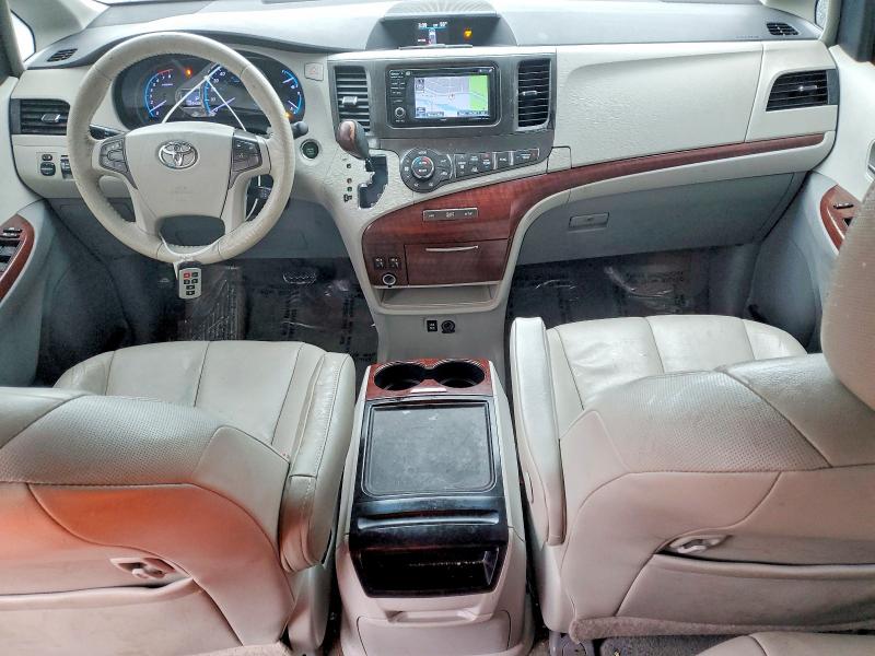 Photo 8 from auction – 2014 TOYOTA SIENNA with VIN 5TDYK3DC5ES466434