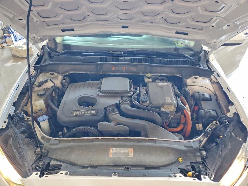Photo 11 from auction – 2019 FORD FUSION with VIN 3FA6P0LU1KR158201