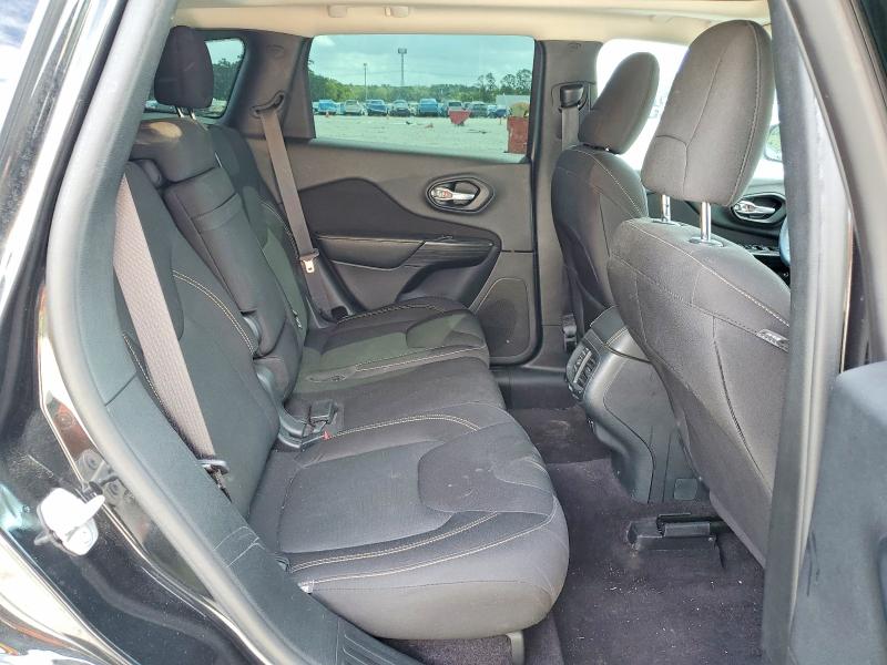 Photo 11 from auction – 2016 JEEP CHEROKEE with VIN 1C4PJLCS8GW231150