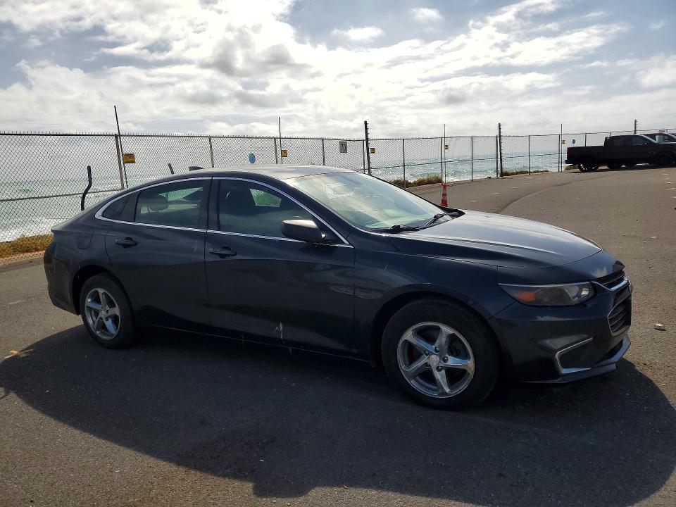 Foto 4 de la subasta – 2017 CHEVROLET MALIBU con VIN 1G1ZB5ST2HF241632