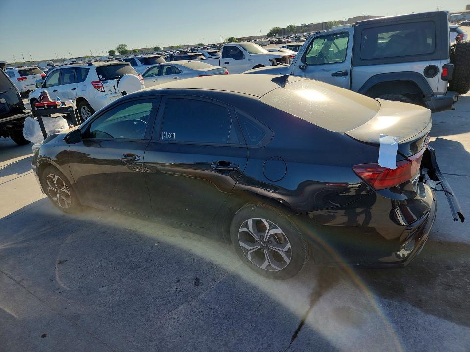 Photo 2 from auction – 2019 KIA FORTE with VIN 3KPF24AD7KE050739