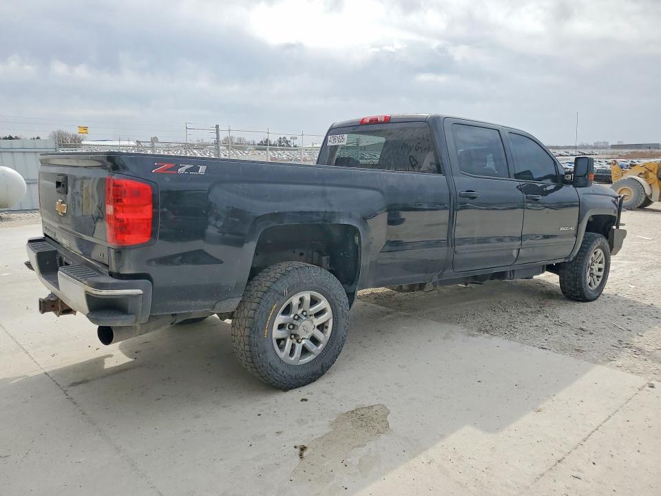 Photo 3 from auction – 2015 CHEVROLET SILVERADO with VIN 1GC4KZC84FF509340