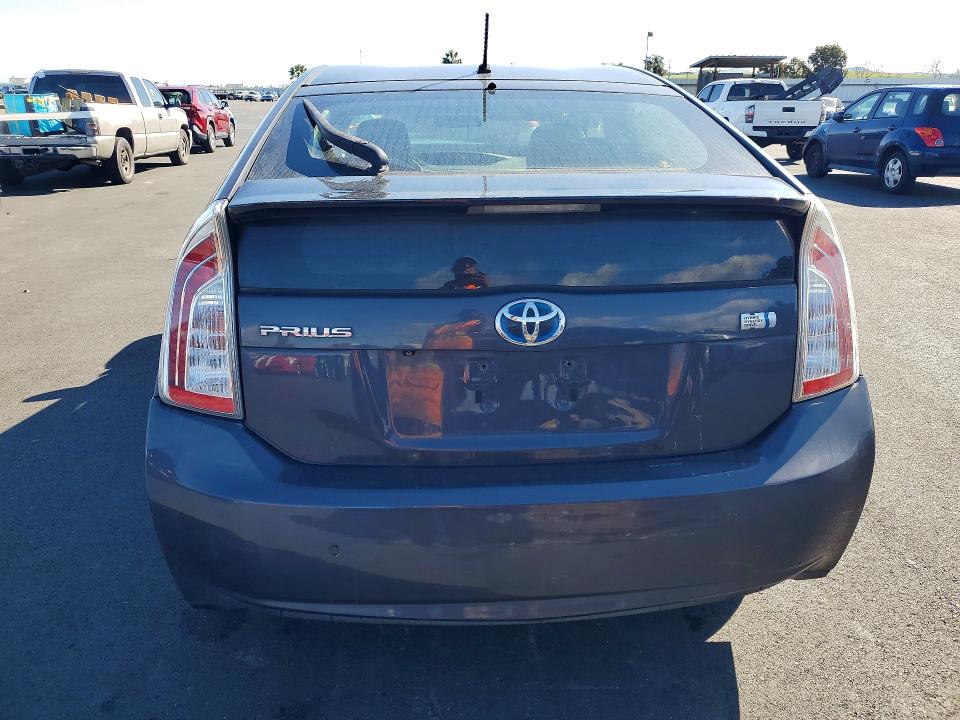 Photo 6 from auction – 2015 TOYOTA PRIUS with VIN JTDKN3DU7F1997803