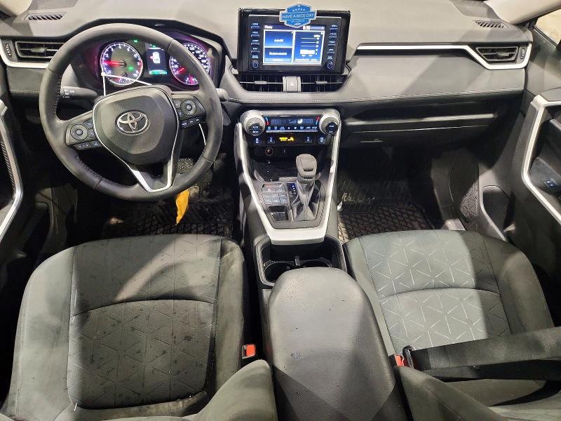 Photo 8 from auction – 2022 TOYOTA RAV4 with VIN 2T3R1RFV7NC281598