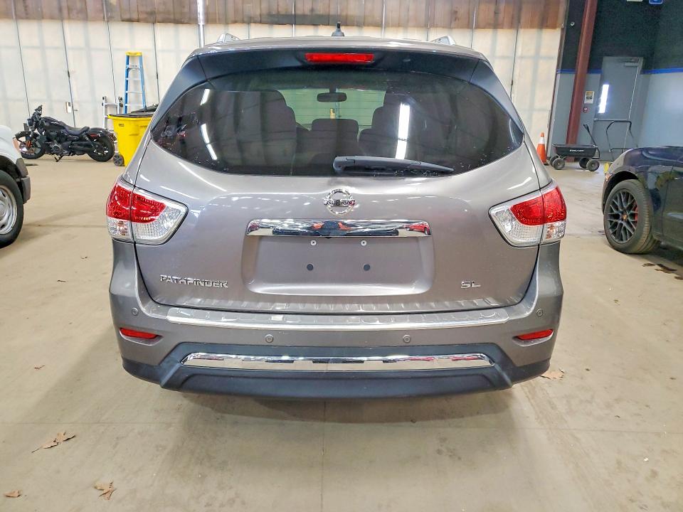 Photo 6 from auction – 2014 NISSAN PATHFINDER with VIN 5N1AR2MN8EC653673