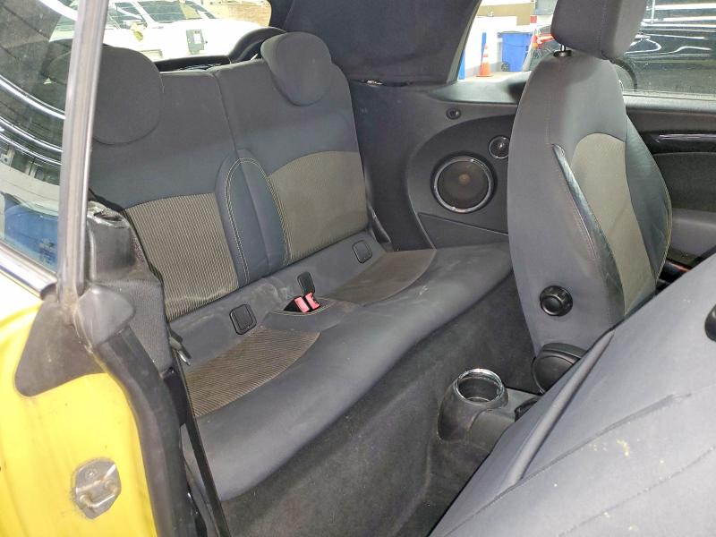 Photo 10 from auction – 2010 MINI COOPER with VIN WMWMS3C57ATY50869