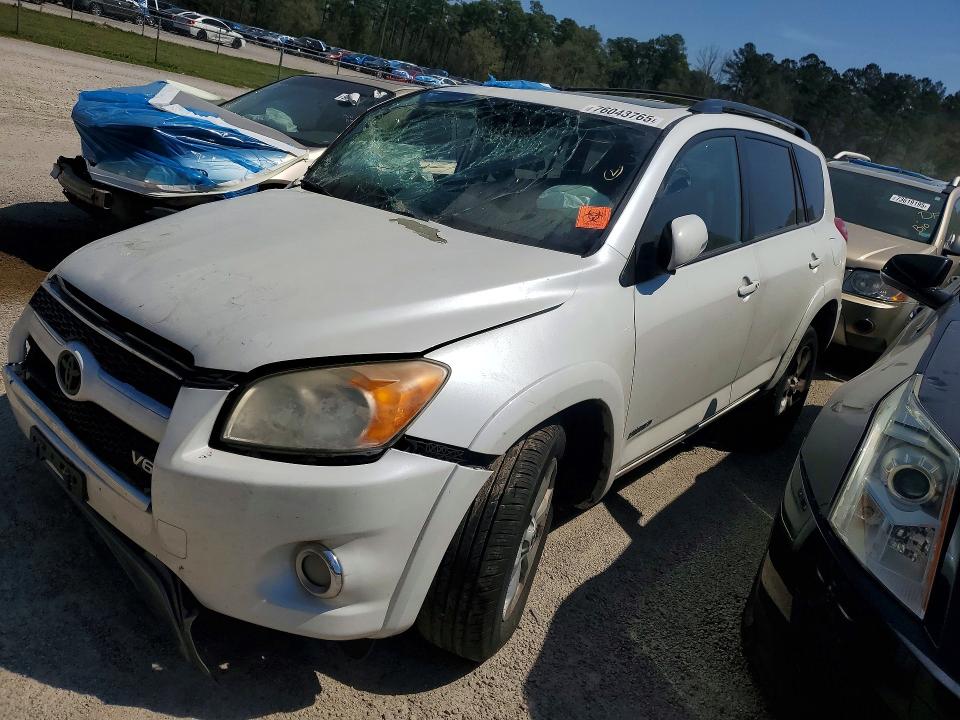 TOYOTA RAV4 2011 con VIN 2T3YK4DV4BW011026 - Foto de la subasta