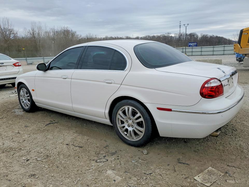 Photo 2 from auction – 2005 JAGUAR S-TYPE with VIN SAJWA01T95FN39688