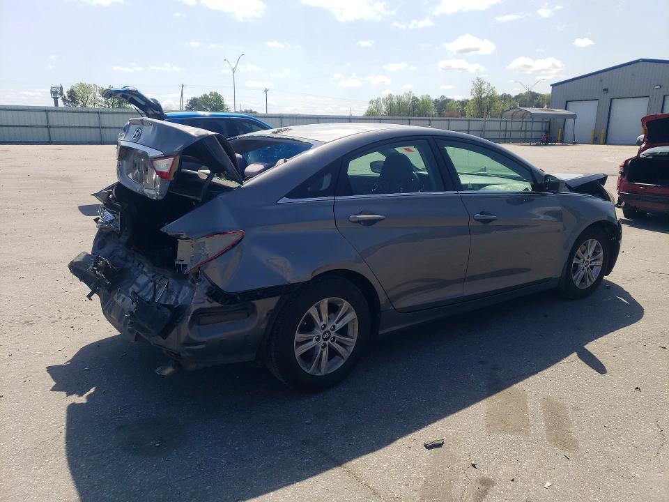Photo 3 from auction – 2012 HYUNDAI SONATA with VIN 5NPEB4AC5CH484643