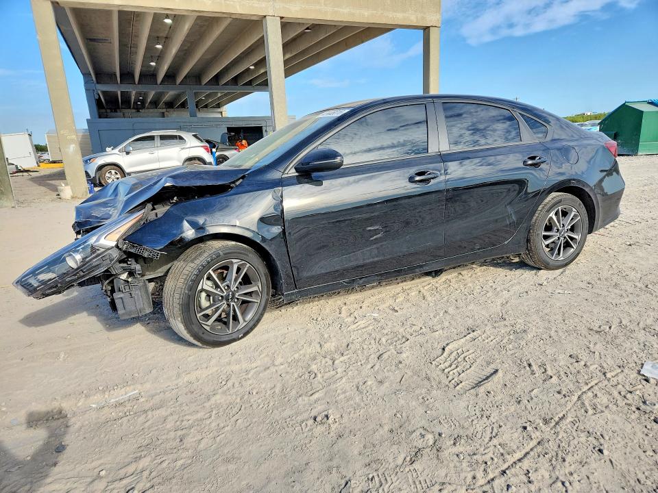KIA FORTE 2024 with VIN 3KPF24AD1RE714768 - Photo from auction