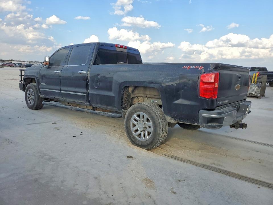 Photo 2 from auction – 2015 CHEVROLET SILVERADO with VIN 1GC1KWE89FF501281