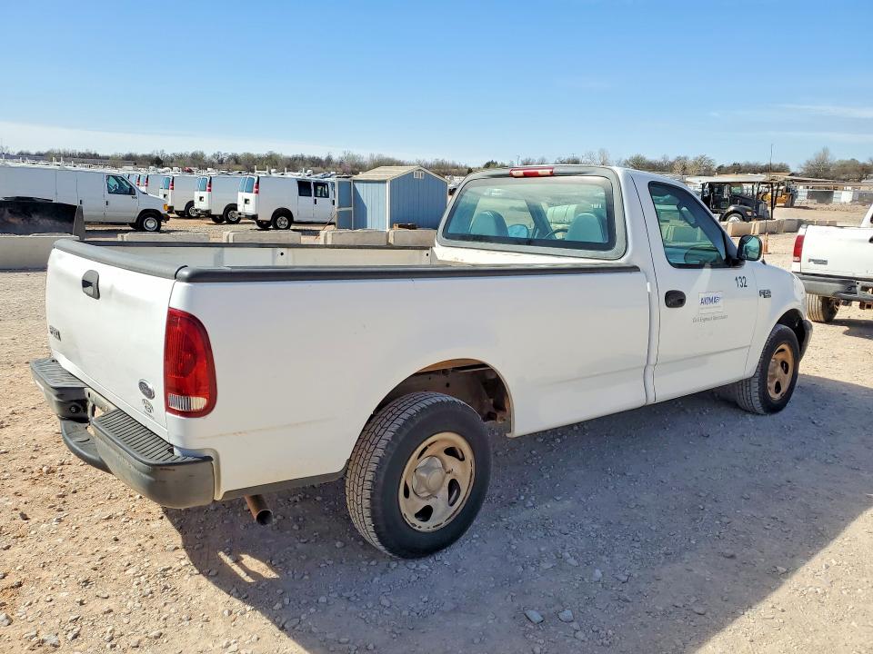 Photo 3 from auction – 2003 FORD F150 with VIN 1FTRF17283NB72125
