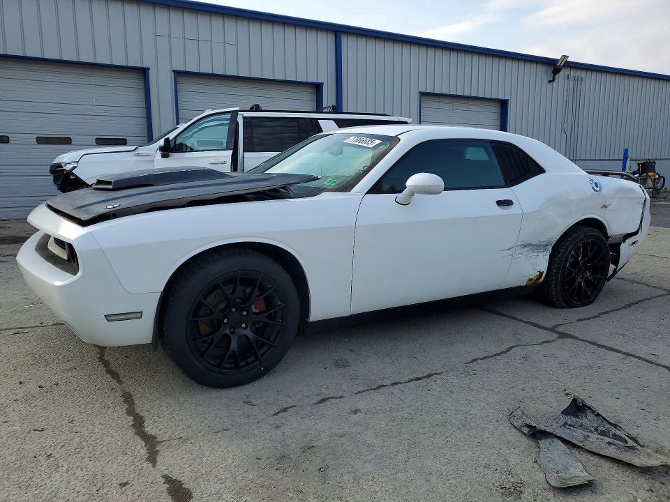 DODGE CHALLENGER 2013 with VIN 2C3CDYBT1DH684165 - Photo from auction