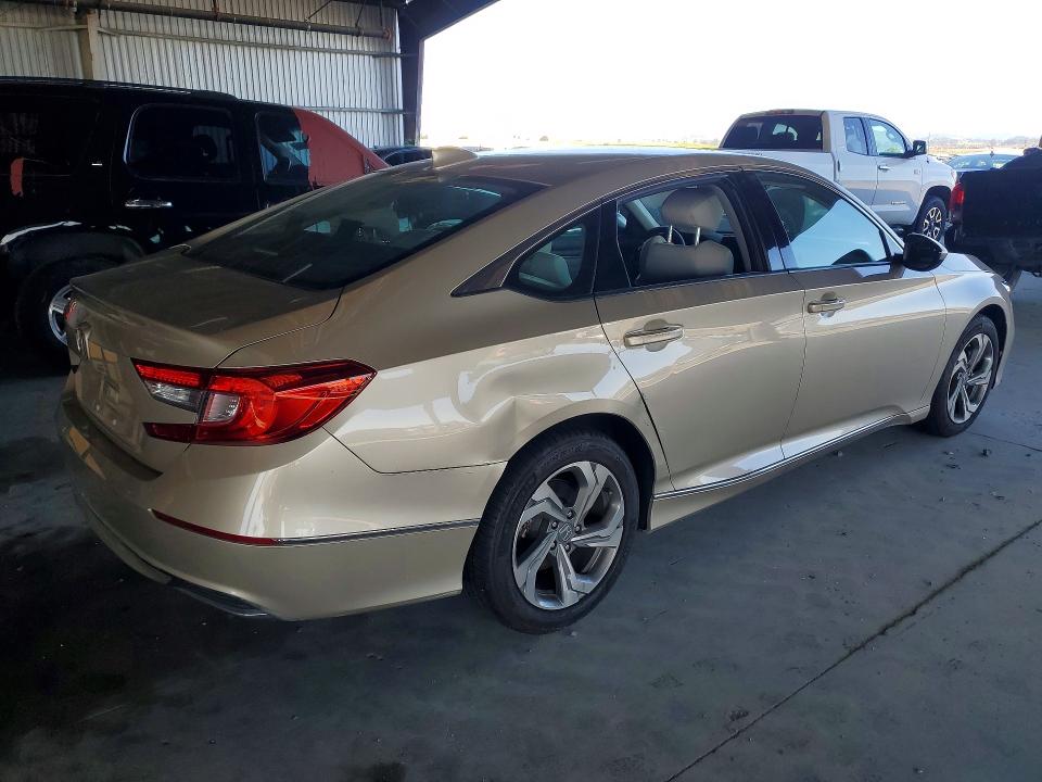 Photo 3 from auction – 2018 HONDA ACCORD with VIN 1HGCV1F41JA096202